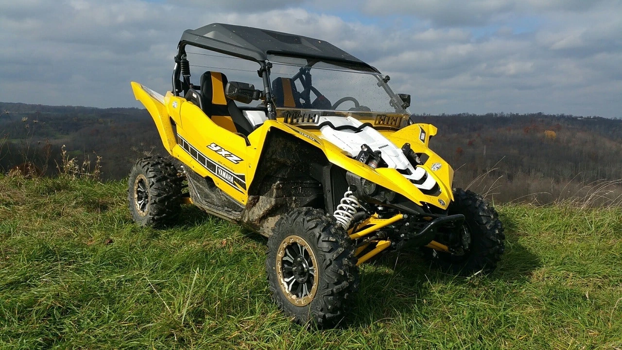 Spike Power Sports Spike Yamaha 2016-2018 YXZ Full Windshield With Dual Sliding Vents-HC - Image 5
